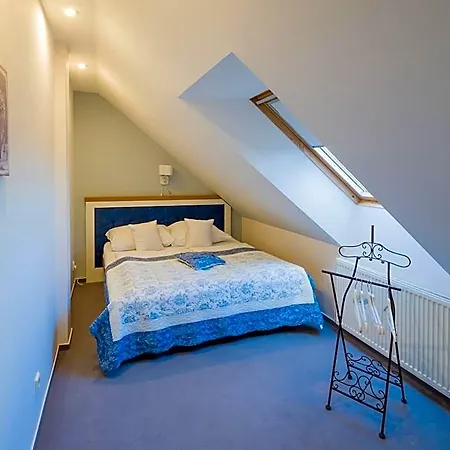 Bonsai Hotel 3*