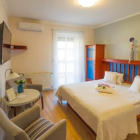 Hotel Bonsai 3*