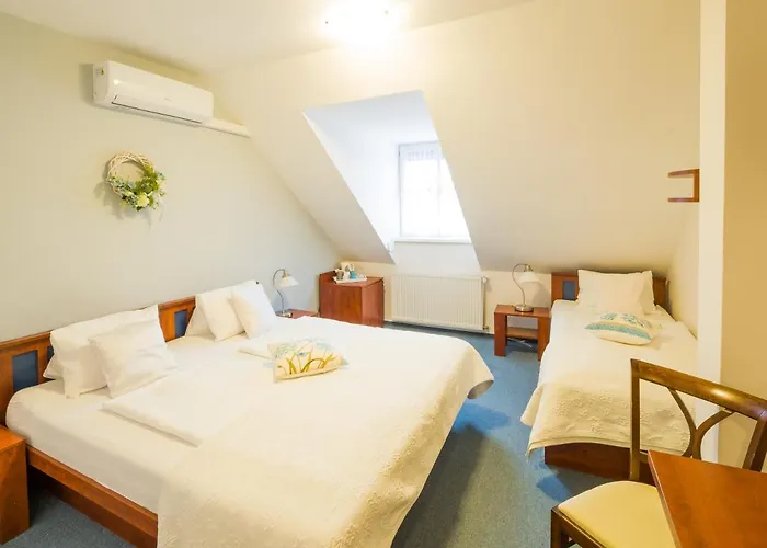 Hotel Bonsai 3*